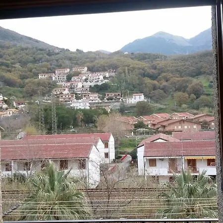 Apartment By The Sea And Mountain Falconara Albanese
